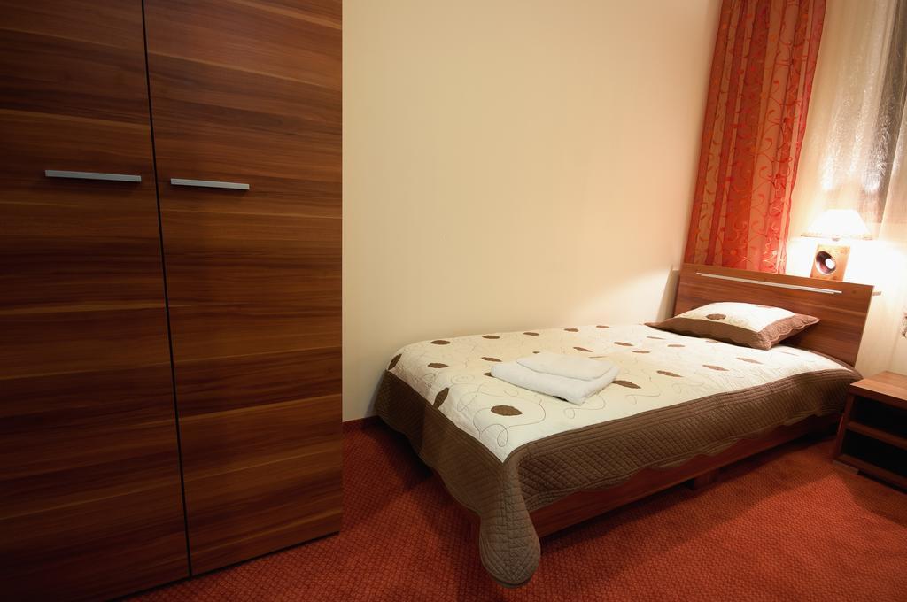 Hotel-24 Płock Zimmer foto
