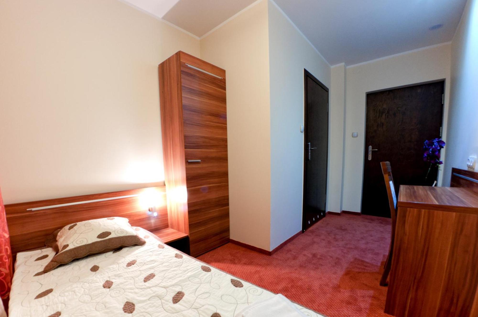 Hotel-24 Płock Zimmer foto